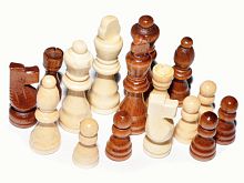 Фигуры шахматные (лакированные, деревянные). 130379